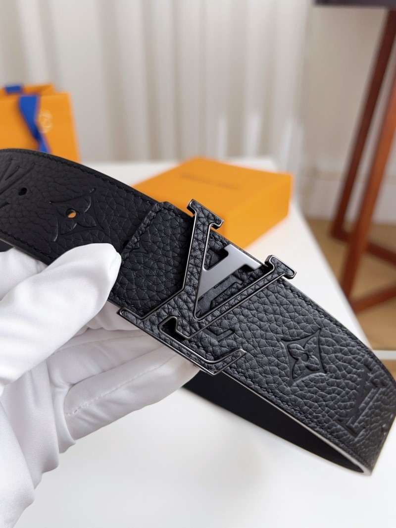 l0vis Vvtt0n belts
